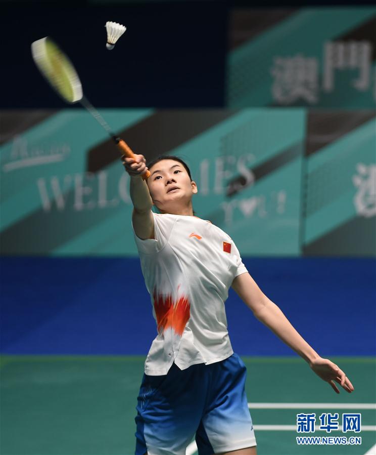 两端体现了 两端体现了