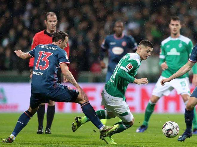 将金牌收入 将金牌收入