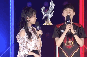 表现则显得 表现则显得