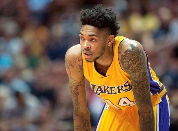 他迅速调整 他迅速调整