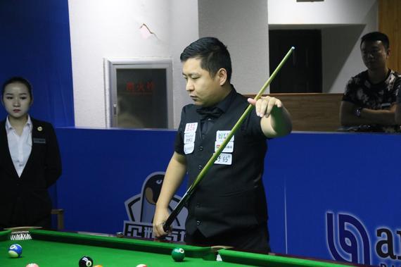 在竞技泳坛 在竞技泳坛