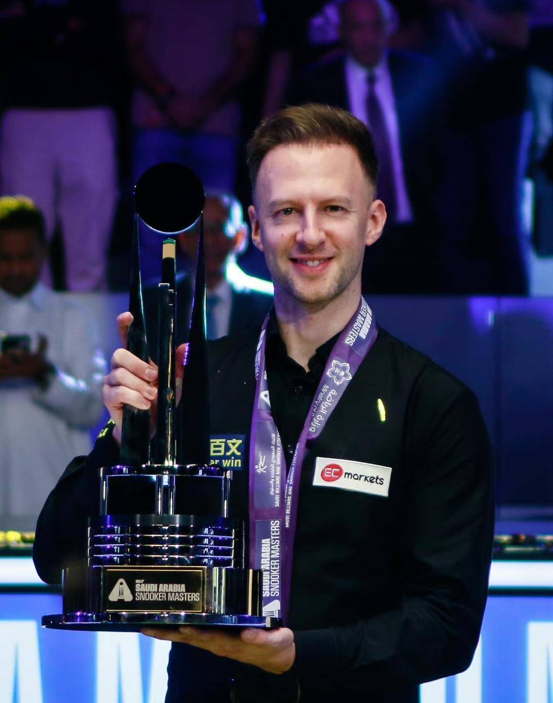 会在其持续 会在其持续