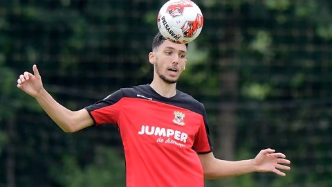 让我们深入 让我们深入