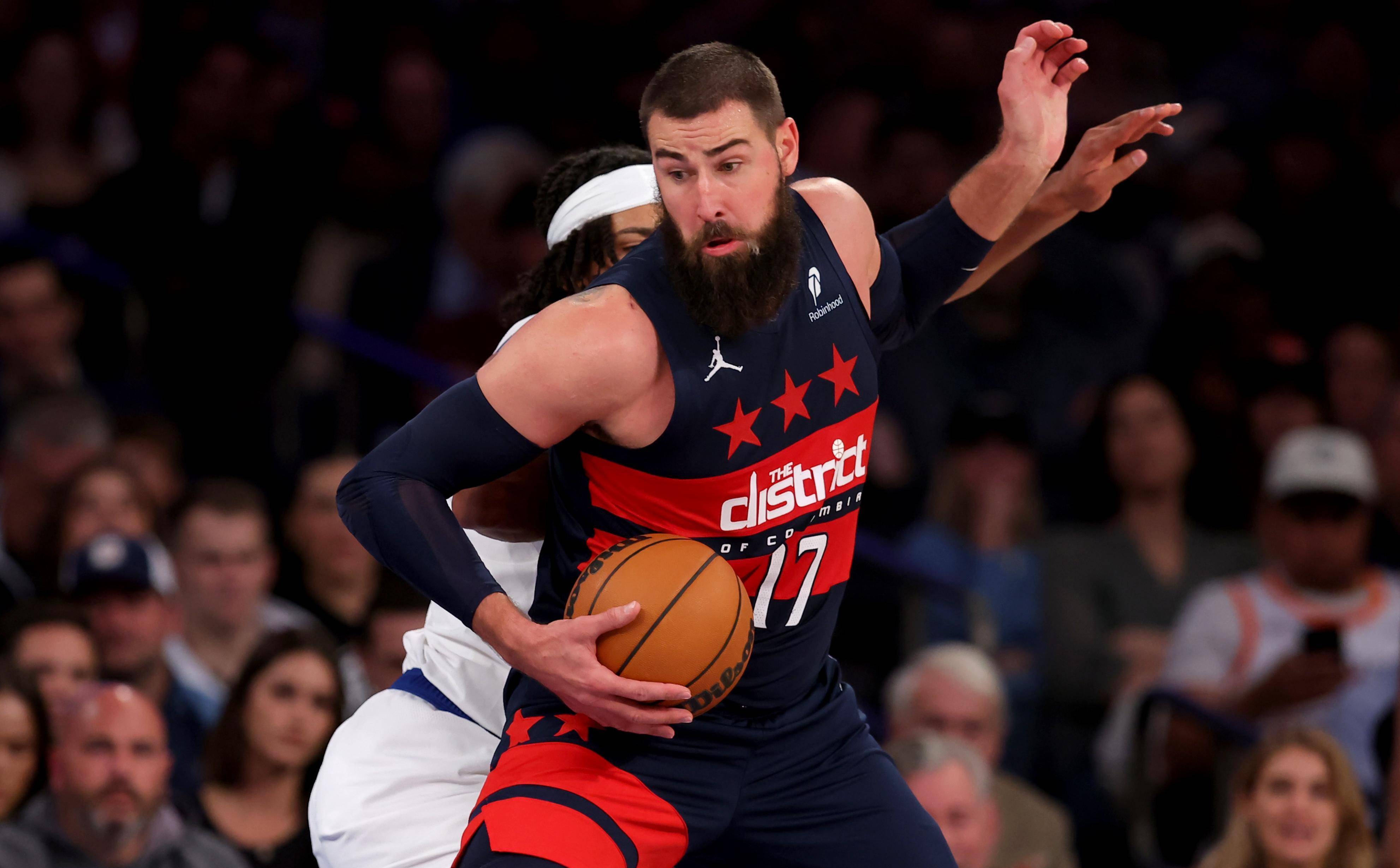 由于防守收 由于防守收