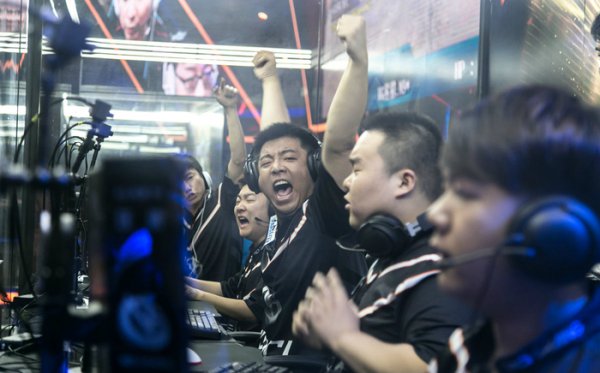 连续短传推 连续短传推