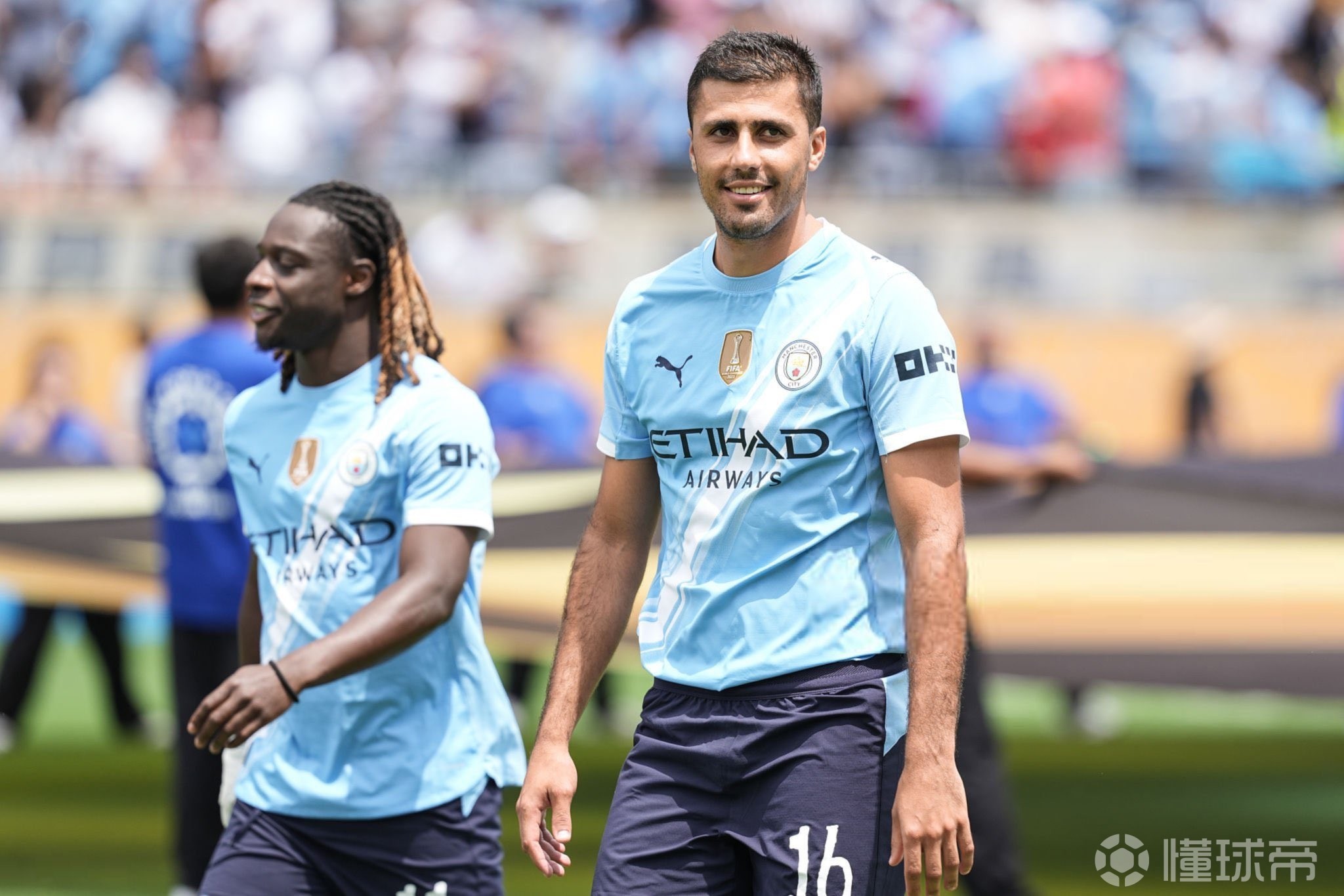 边路传中频 边路传中频